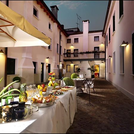 Hotel & Residence Roma Кампосампиеро Екстериор снимка