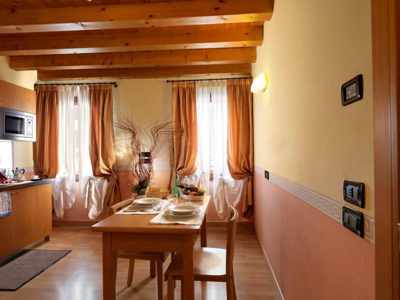 Hotel & Residence Roma Кампосампиеро Екстериор снимка