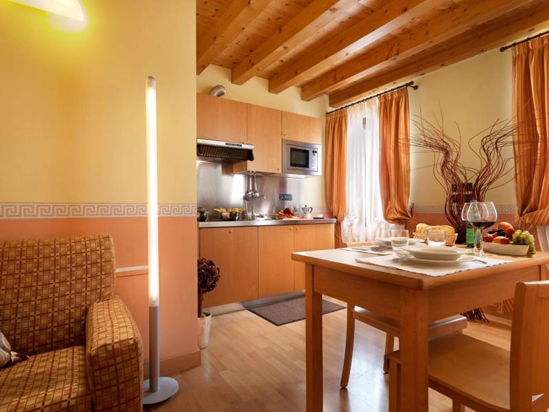 Hotel & Residence Roma Кампосампиеро Екстериор снимка